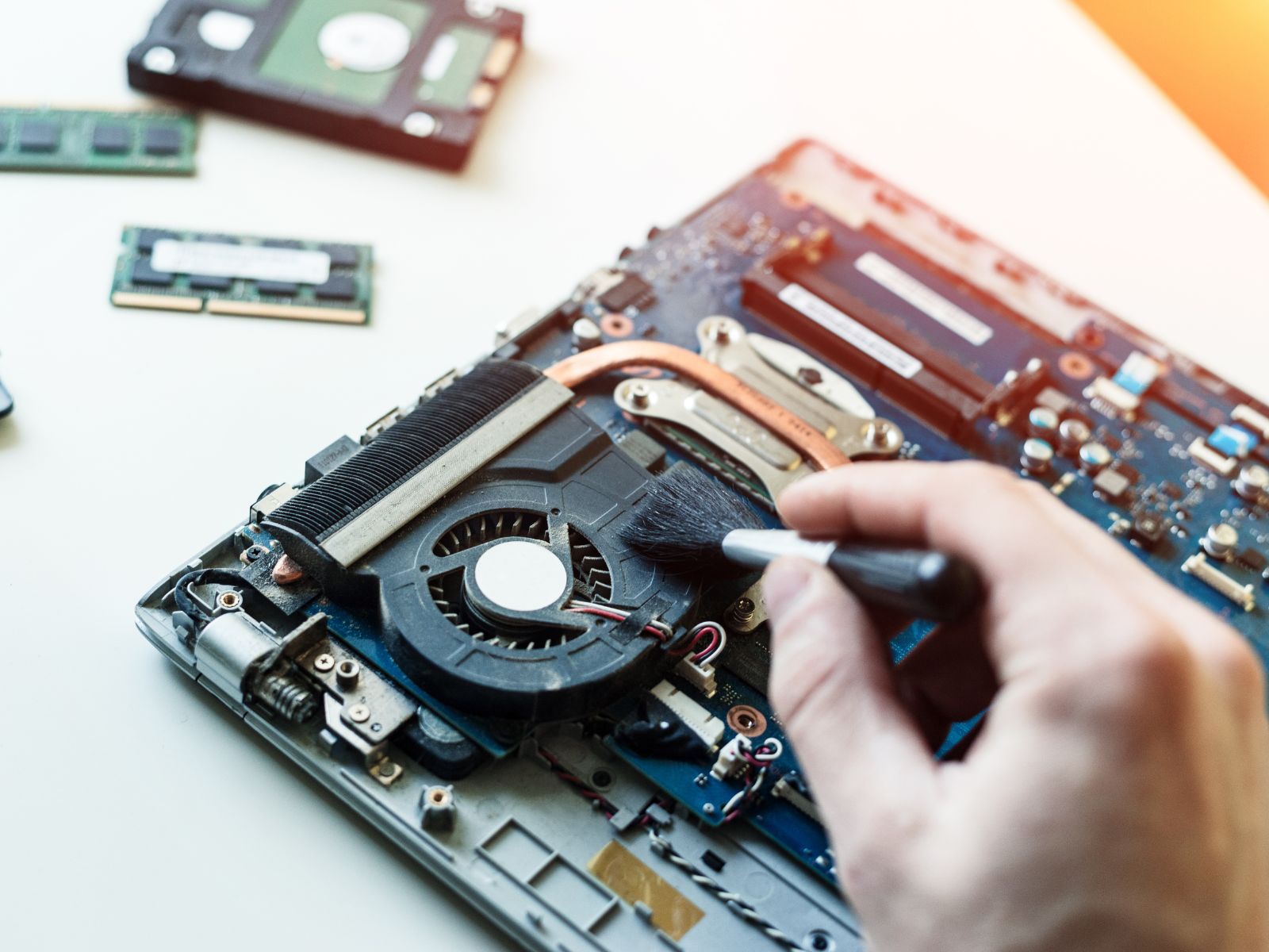 địa chỉ sửa laptop uy tín (2)