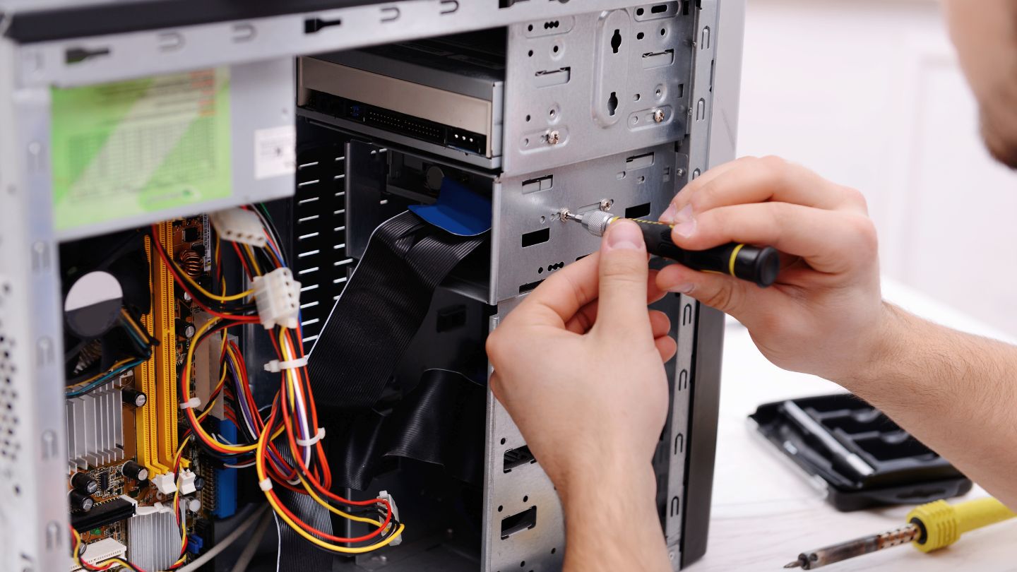 Sửa laptop uy tín tphcm (5)