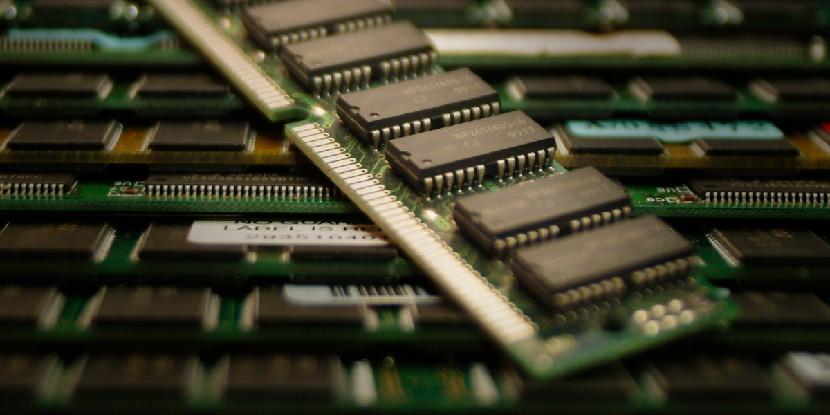 IBM 32GB DDR3 ECC Reg PC3L-10600 RAM (90Y3105)