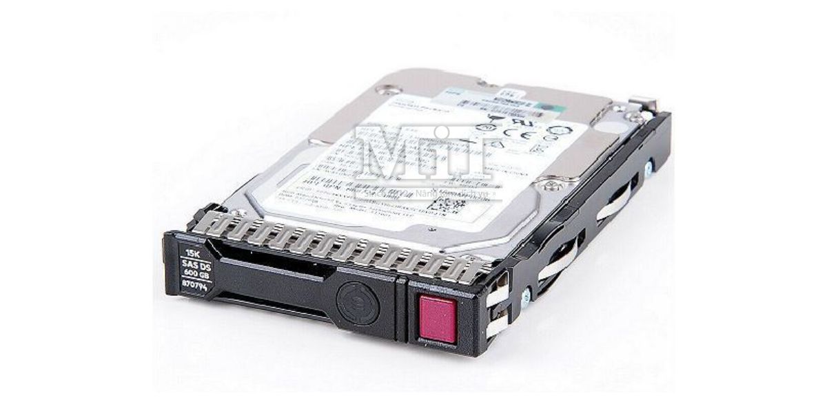 870757-b21 hp 600gb sas 12gbs 15k rpm 2.5 smartdrive ds (1)