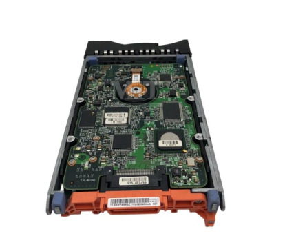 73p8005 ibm 300gb 10k 3.5 inch fibre channel hot-plug7