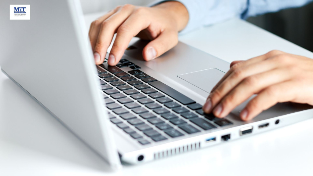 Laptop chơi game chiến mọi trận