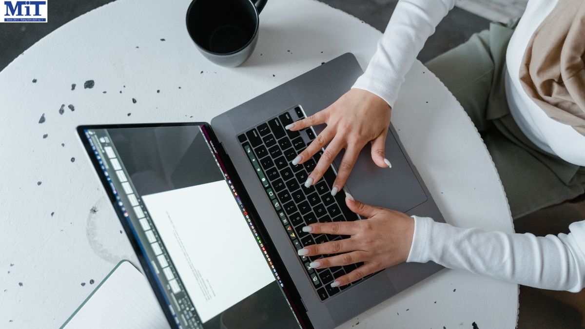 Cho thuê laptop an thới Đông (5)